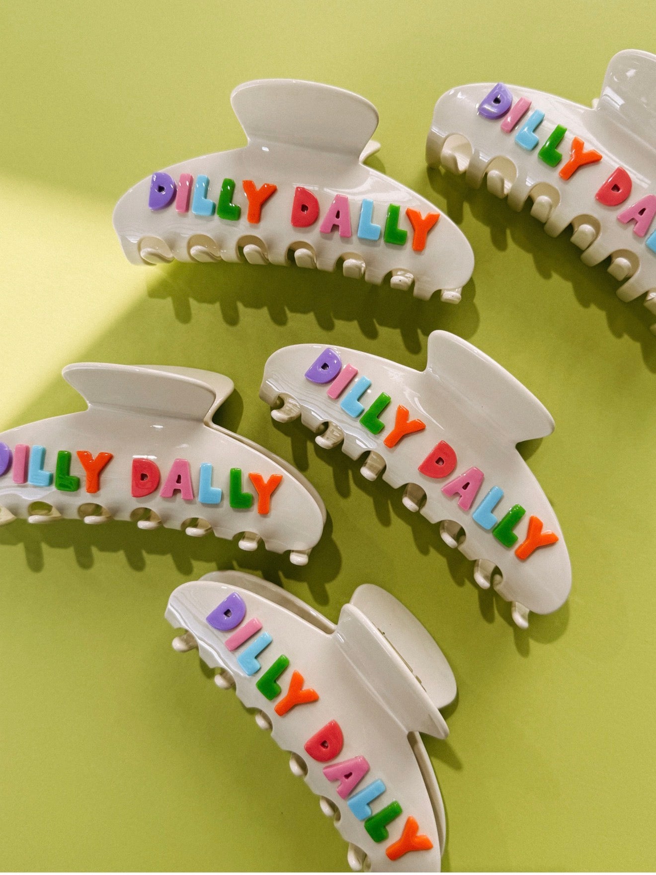 DILLY DALLY HAIR CLIP