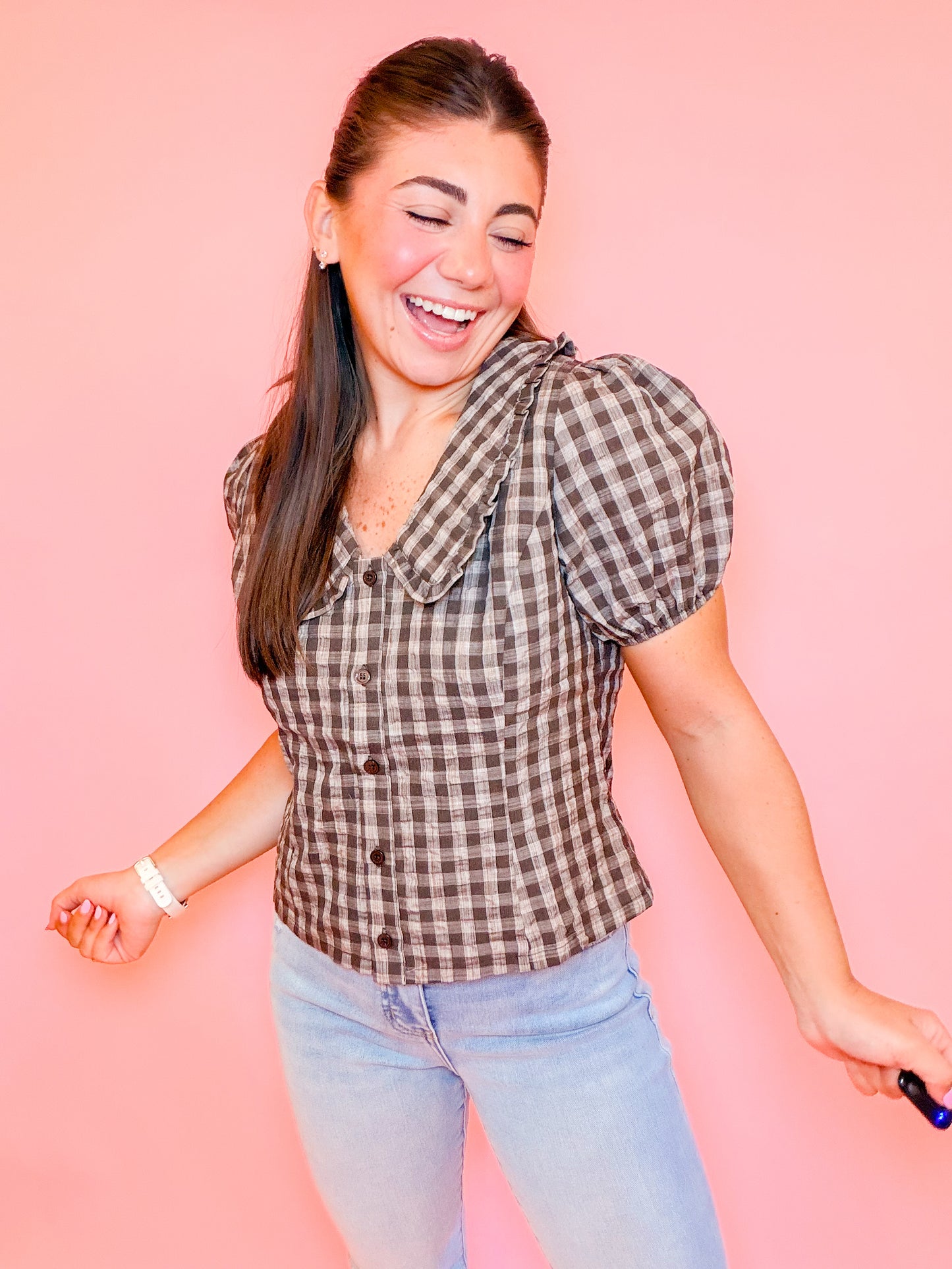 RUFFLE COLLAR GINGHAM BUTTON TOP