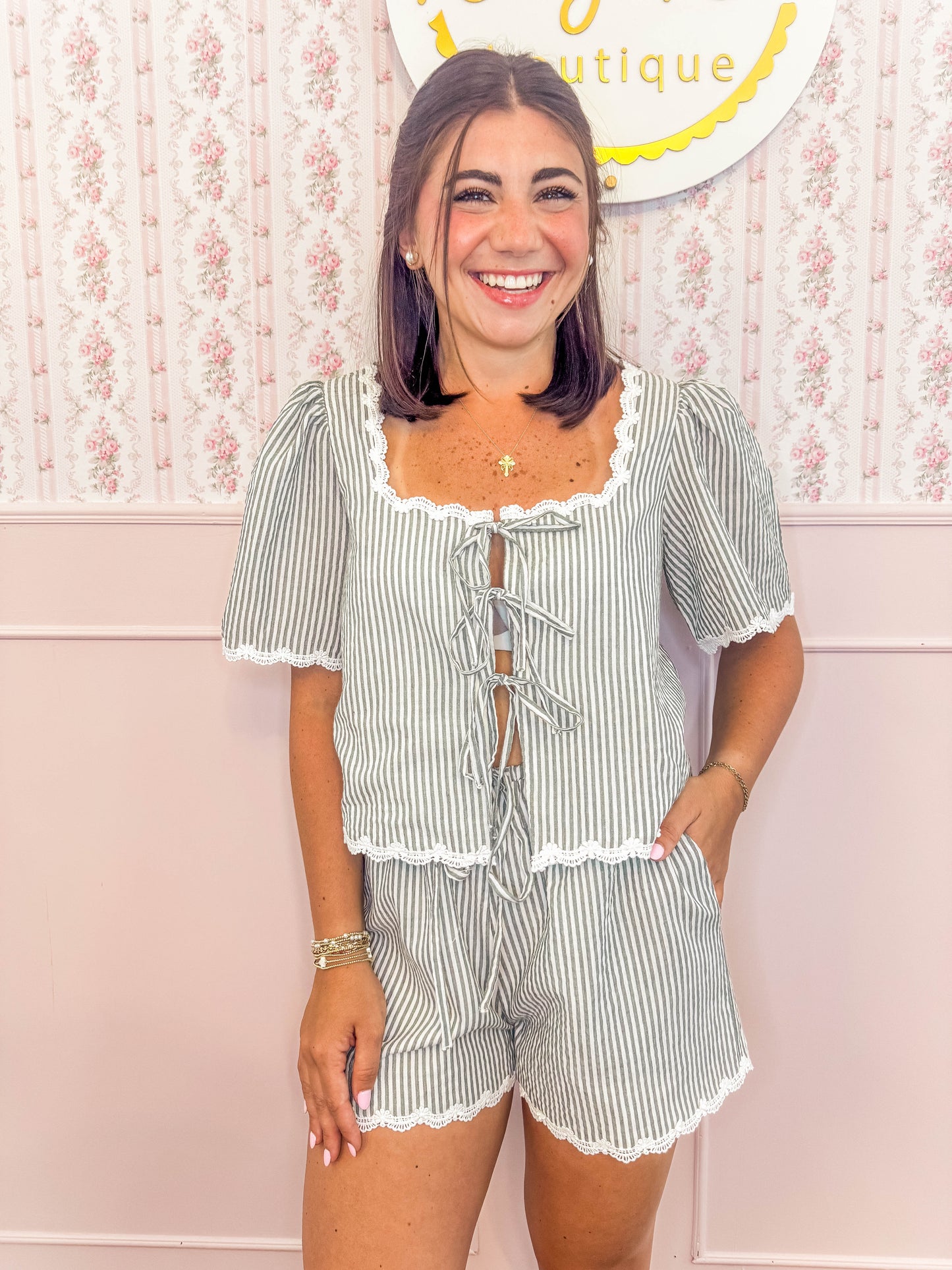 STRIPED TOP & SHORT SET