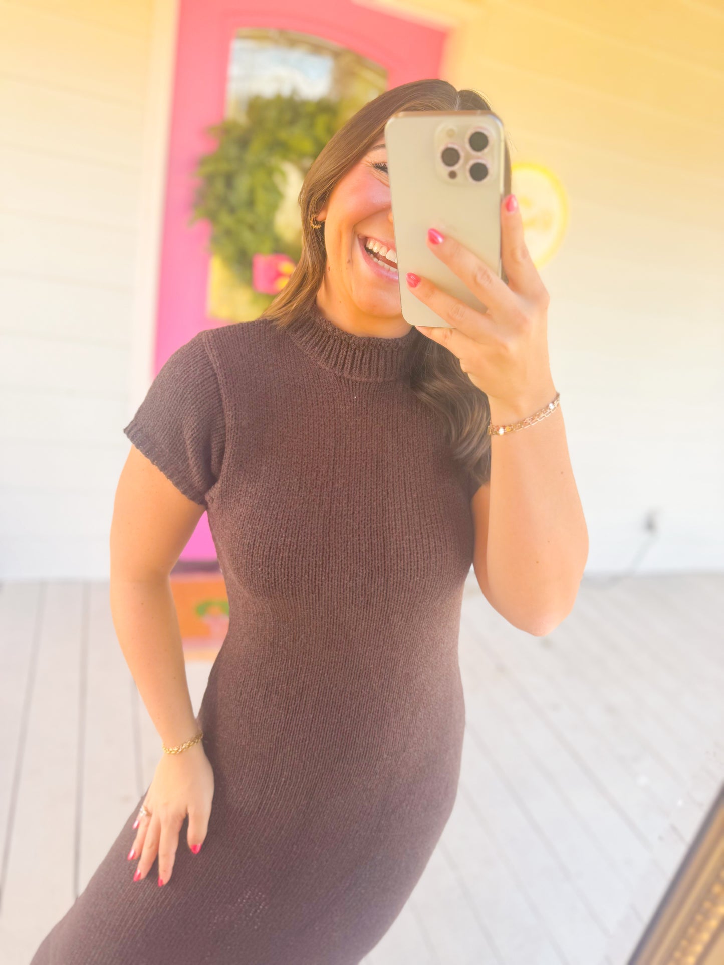 SHORT SLEEVE SWEATER MIDI DRESS
