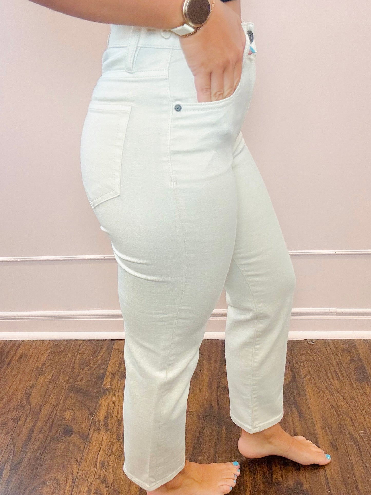 HIGH RISE CROPPED STRAIGHT DENIM - CREAM