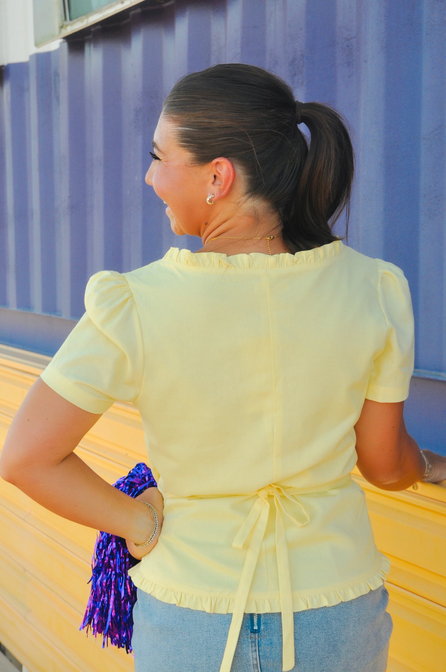 RUFFLE TIE BACK BUTTON TOP