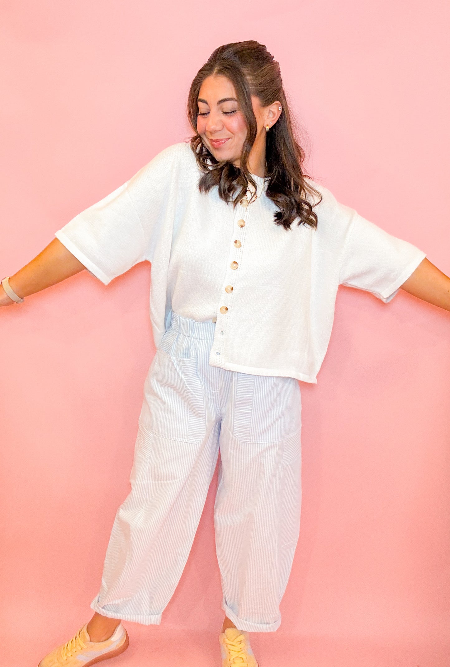 STRIPED OXFORD WIDE POCKET BARREL PANTS