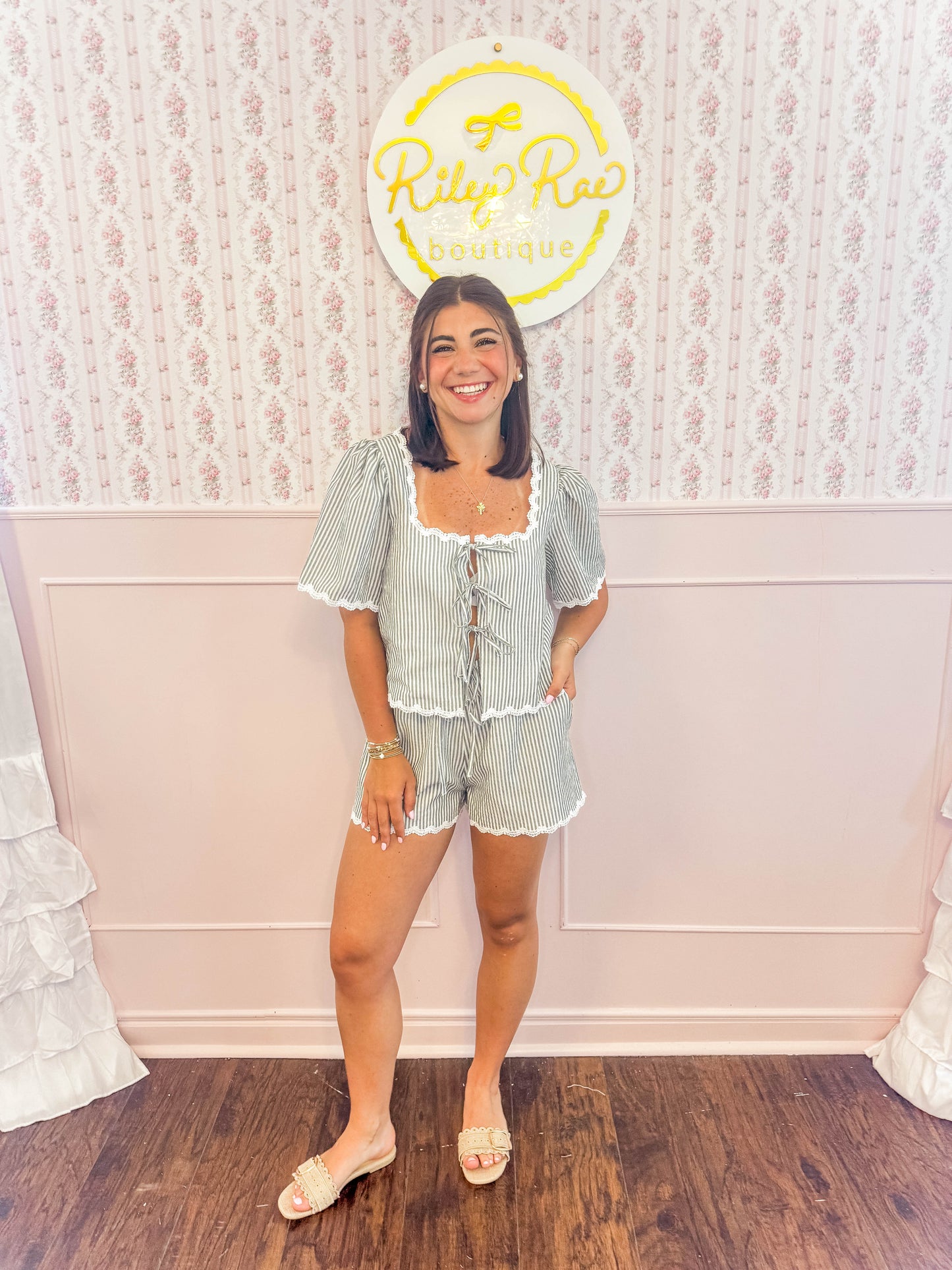 STRIPED TOP & SHORT SET