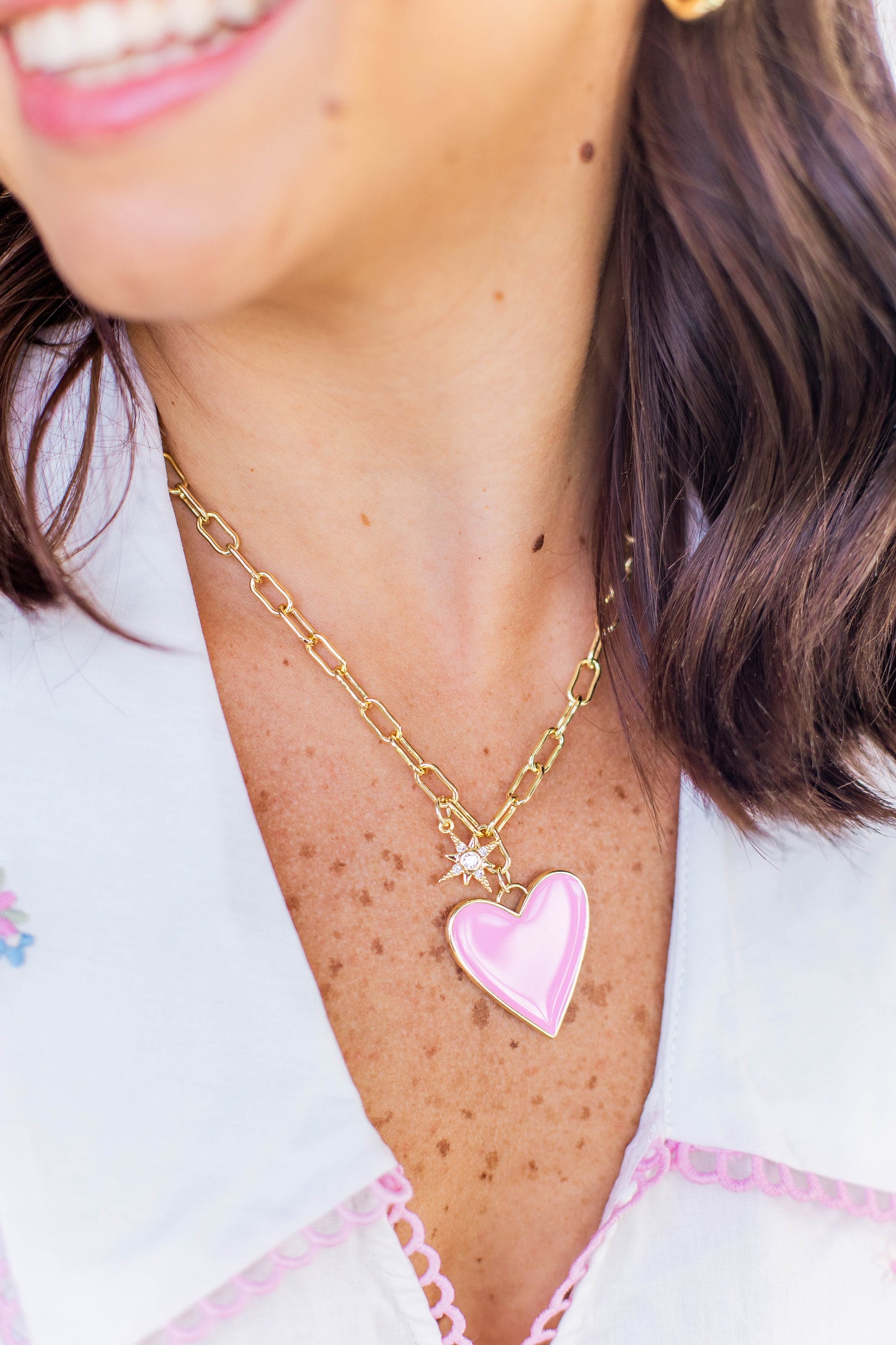 ENAMEL HEART NECKLACE