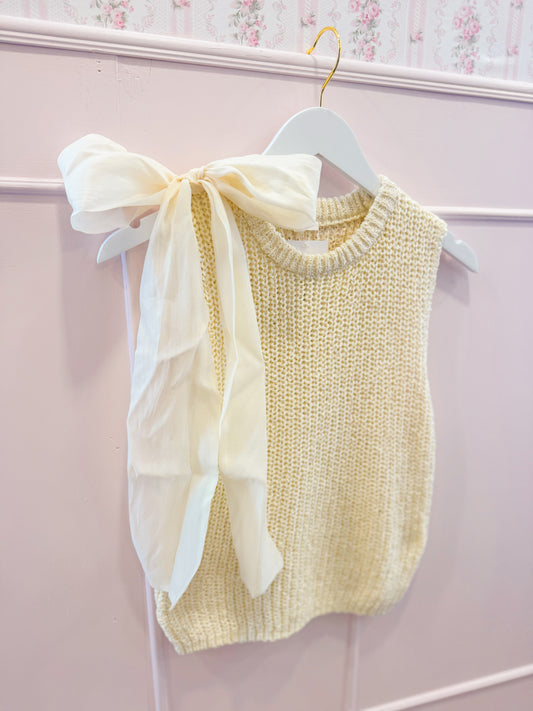 KNIT TOP WITH OVERSIZED BOW