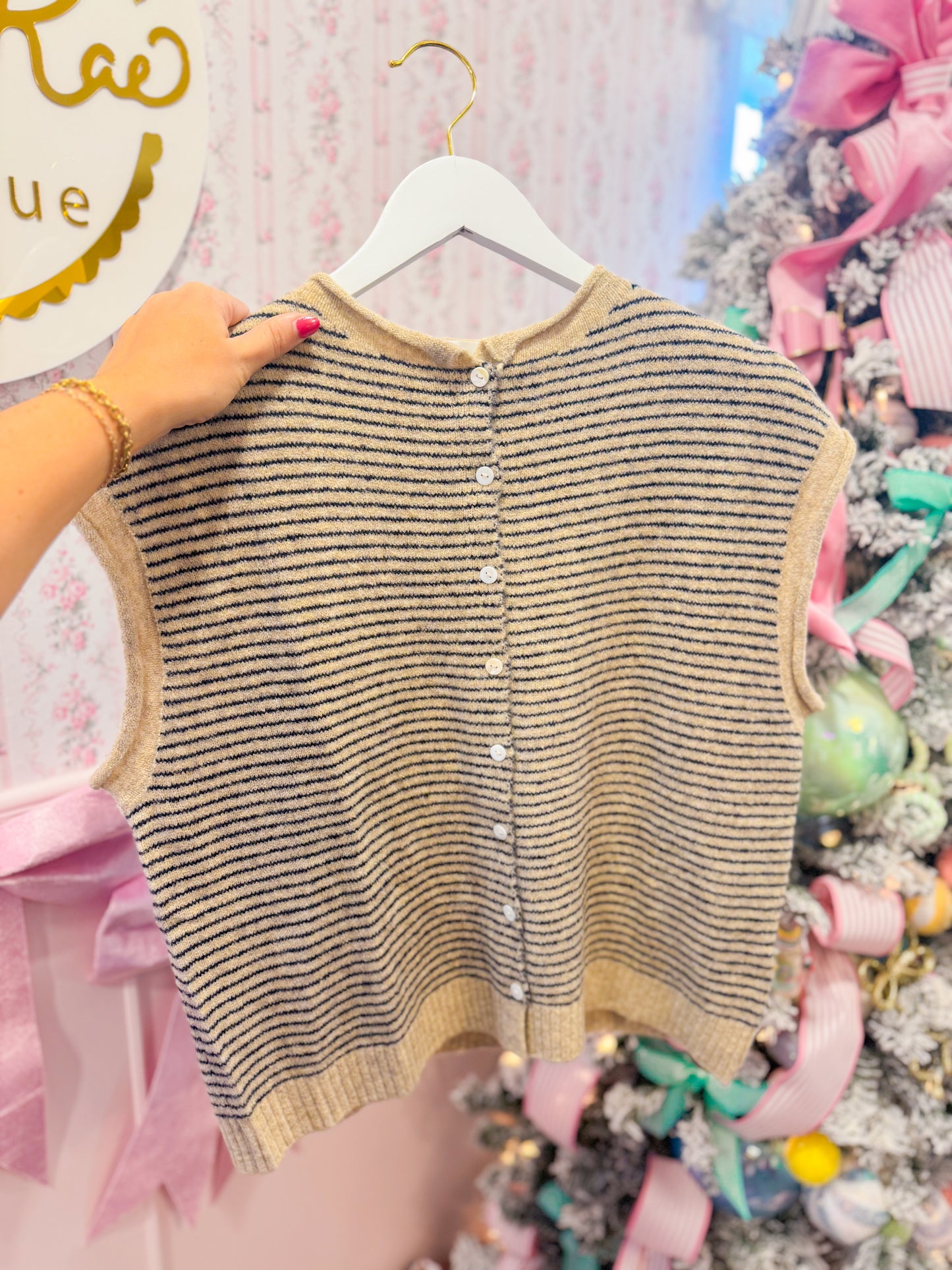 STRIPED SWEATER VEST CARDGIAN - NATURAL