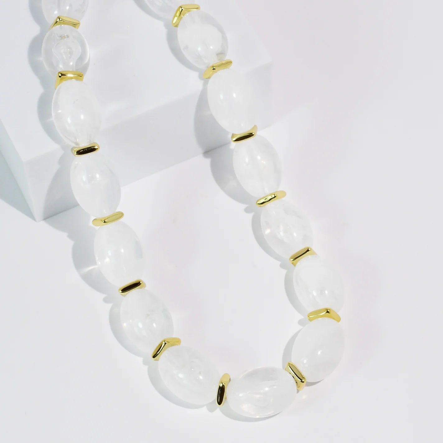 JELLY POP WHITE NECKLACE