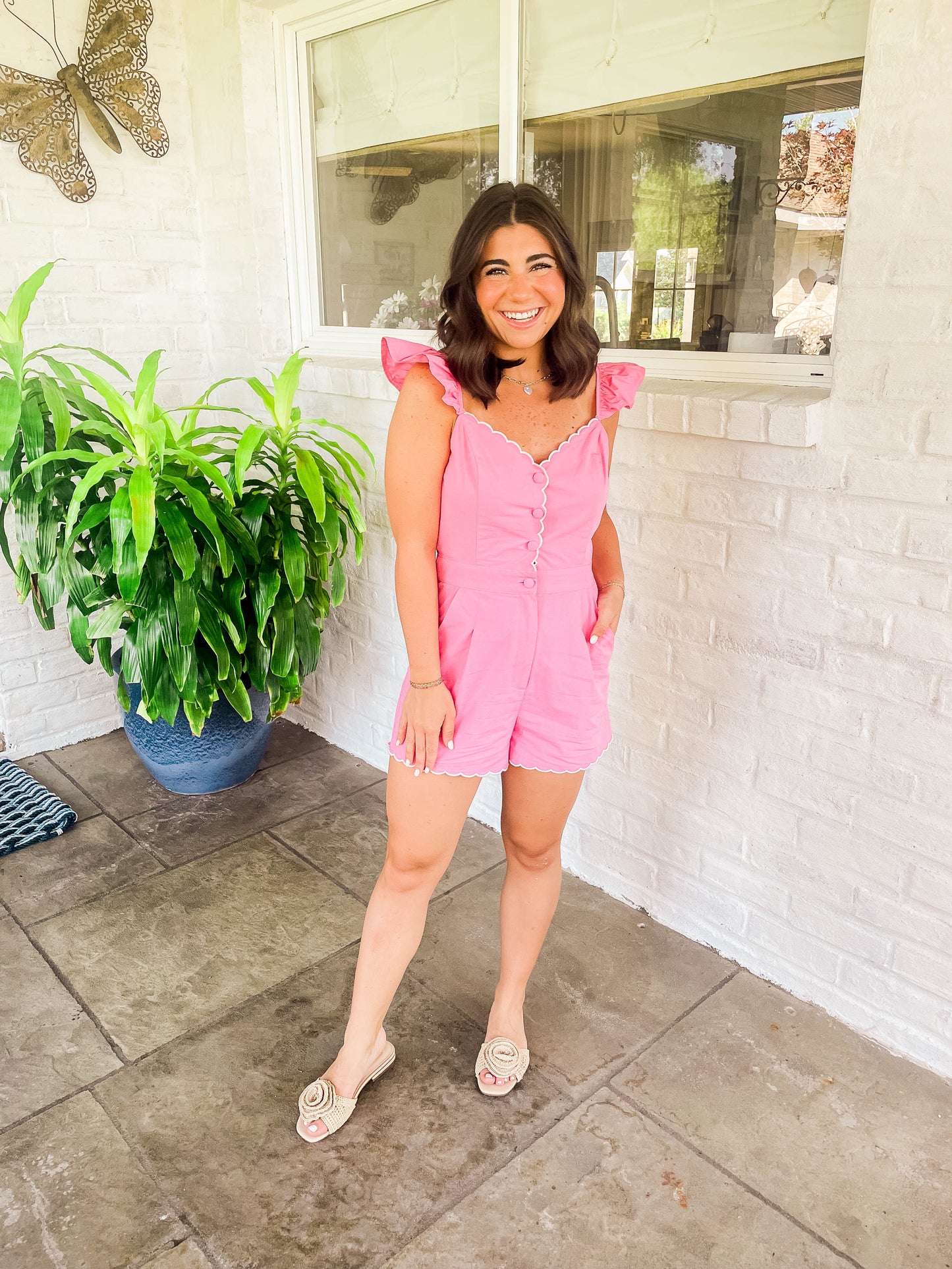 SCALLOP EDGE RUFFLE ROMPER