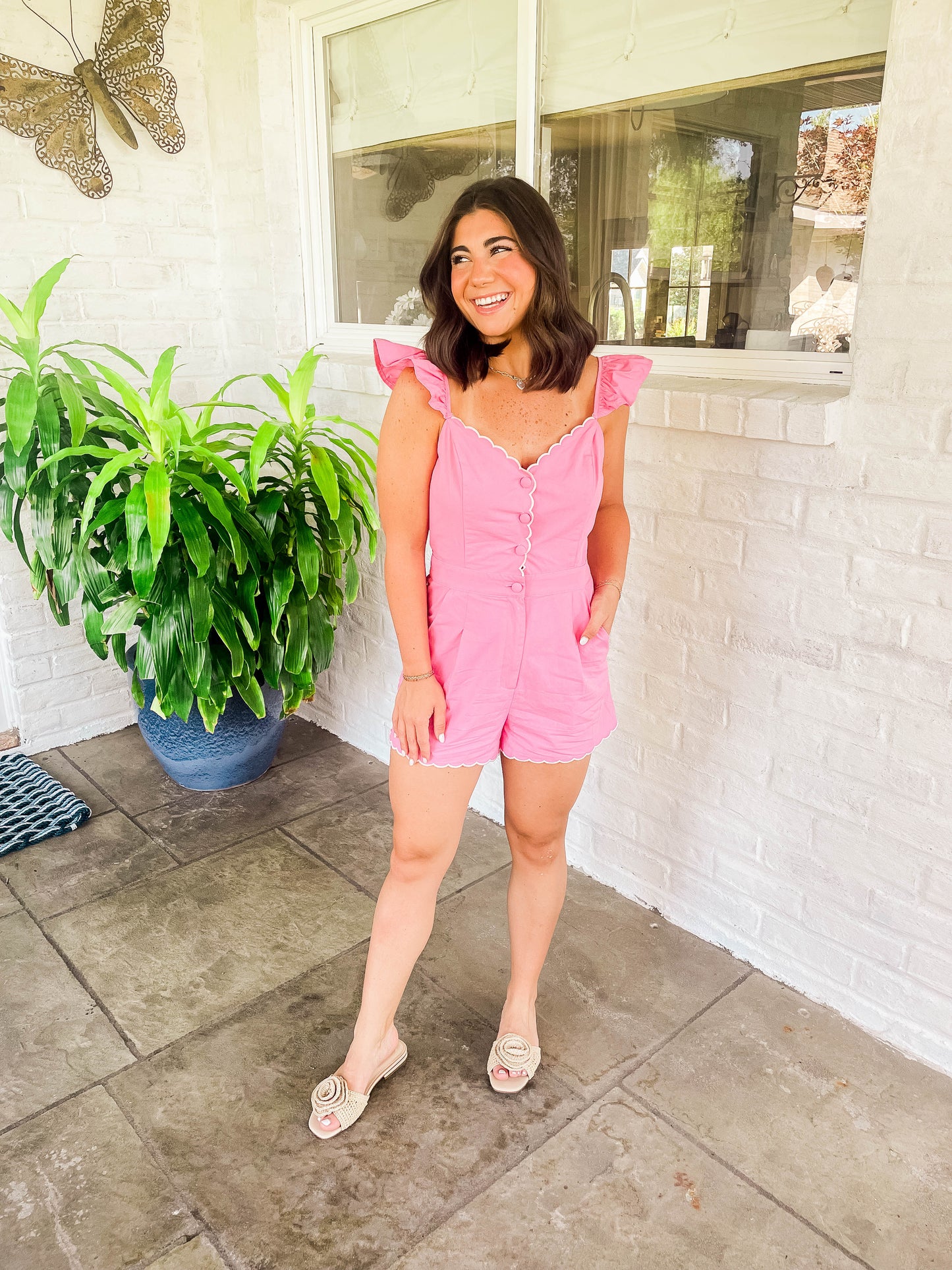 SCALLOP EDGE RUFFLE ROMPER