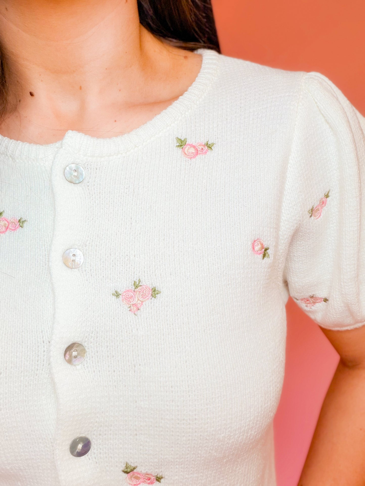 FLORAL EMBROIDERY PUFF SLV KNIT TOP - CREAM