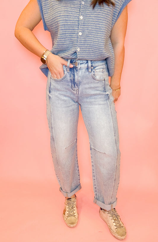 HIGH RISE CROP BARREL CUFFED JEANS