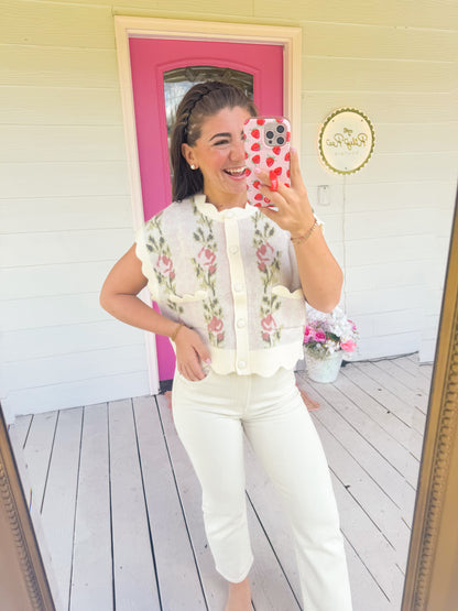 FLORAL SCALLOP KNIT VEST