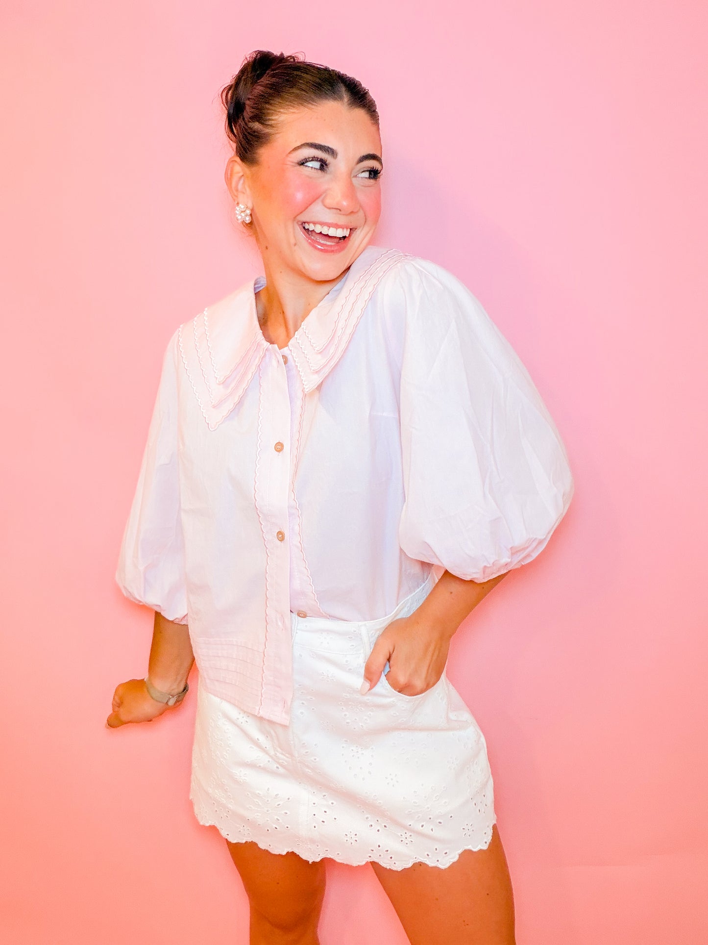 TRIPLE COLLARED SCALLOP BLOUSE