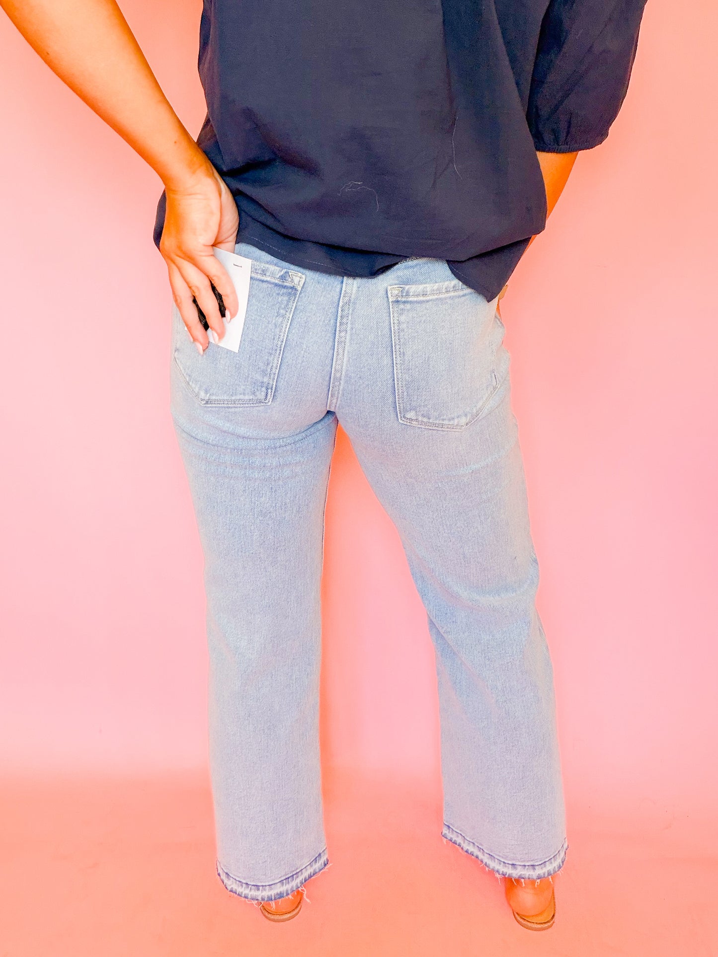 MID RISE CROP SLIM WIDE DENIM