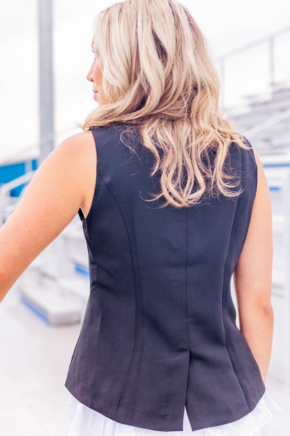 SCALLOP BUTTON DOWN VEST