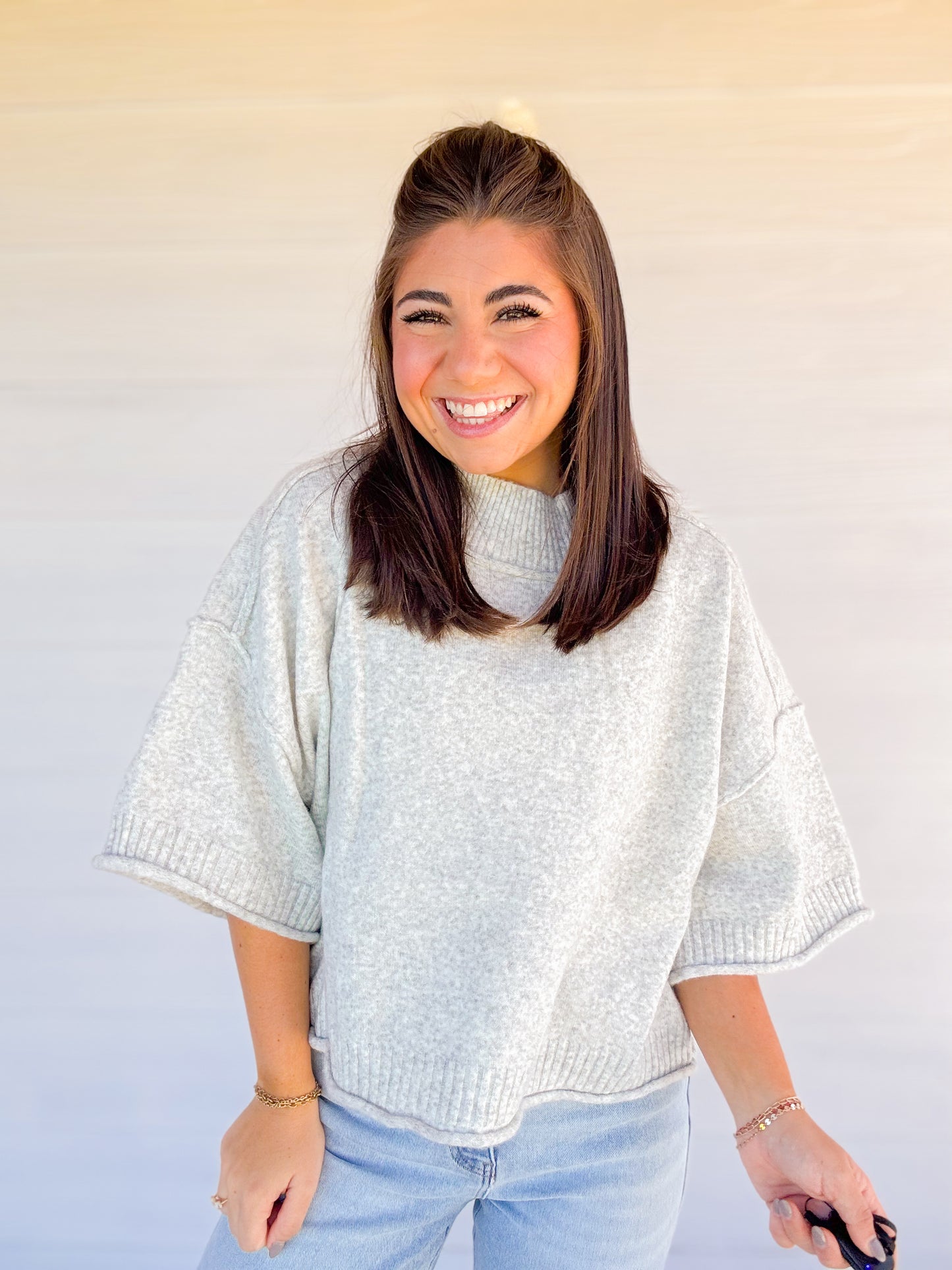 MOCK NECK SHORT SLEEVE SWEATER