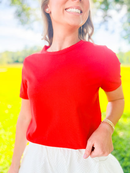 SCALLOP EDGE BASIC TEE - RED