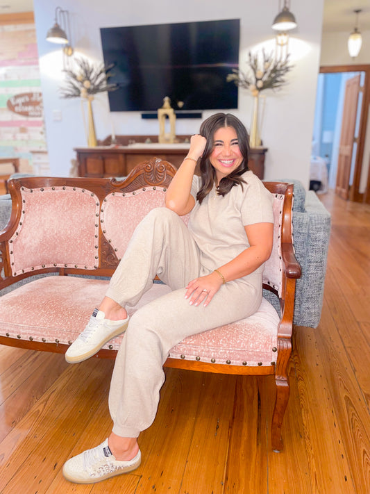 KNIT TOP & JOGGER PANT SET