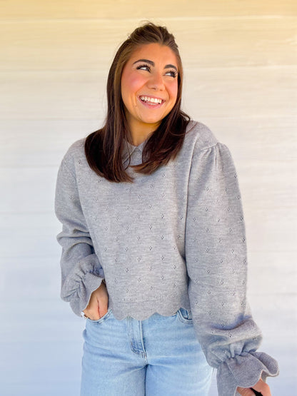 PETER PAN SCALLOPED SWEATER TOP