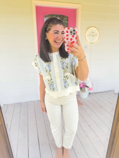 FLORAL SCALLOP KNIT VEST