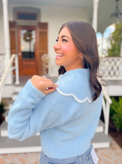 FLUFFY SCALLOP EDGE KNIT CARDIGAN