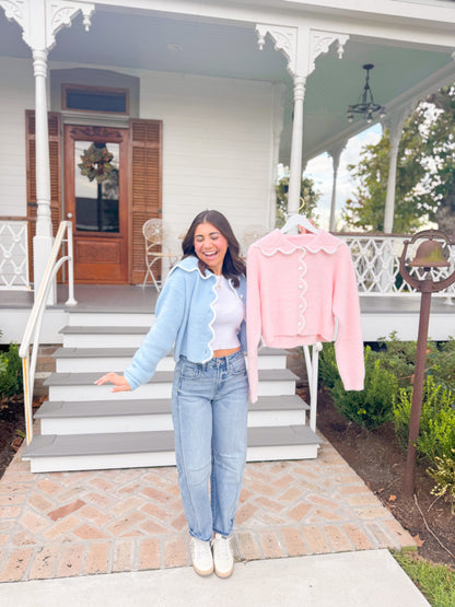FLUFFY SCALLOP EDGE KNIT CARDIGAN