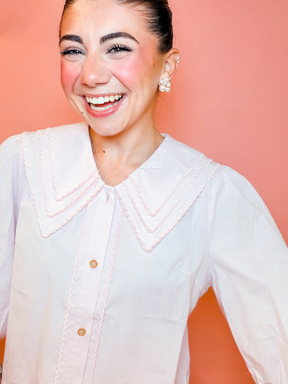 TRIPLE COLLARED SCALLOP BLOUSE