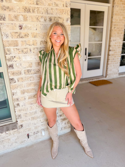 V-NECK FLUTTER SLEEVE TOP