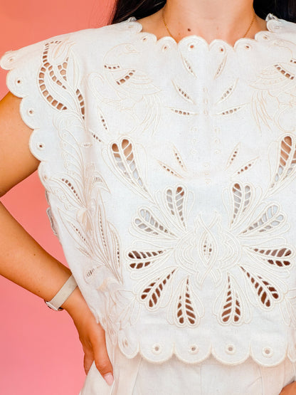 EMBROIDERY CROP TOP & SHORTS SET