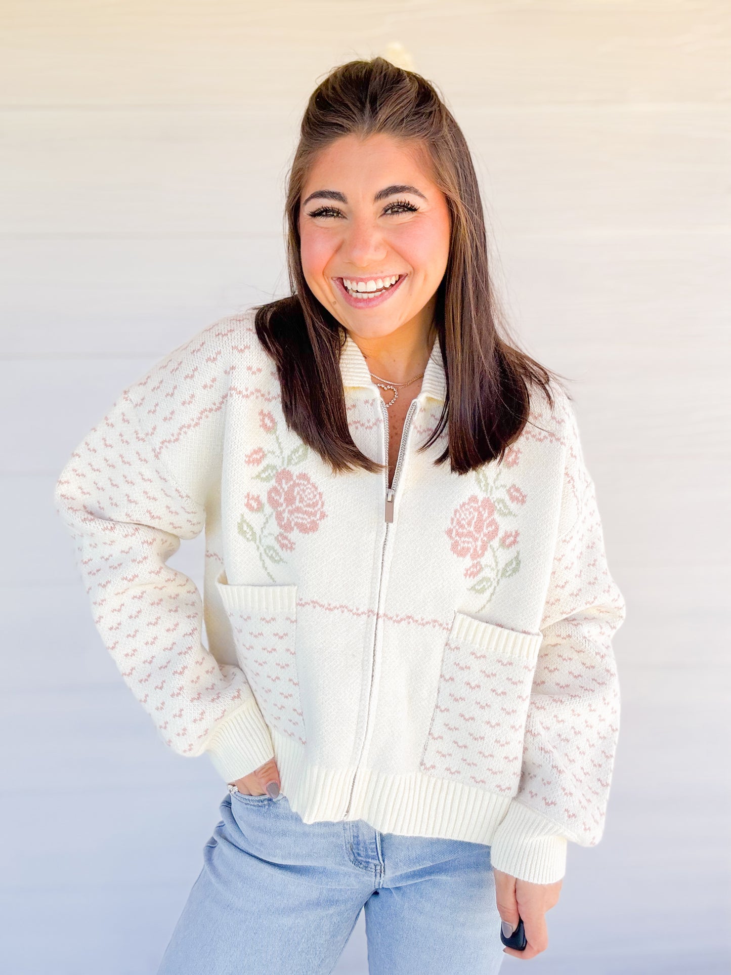 ROSE JACQUARD KNIT ZIP UP JACKET - PINK