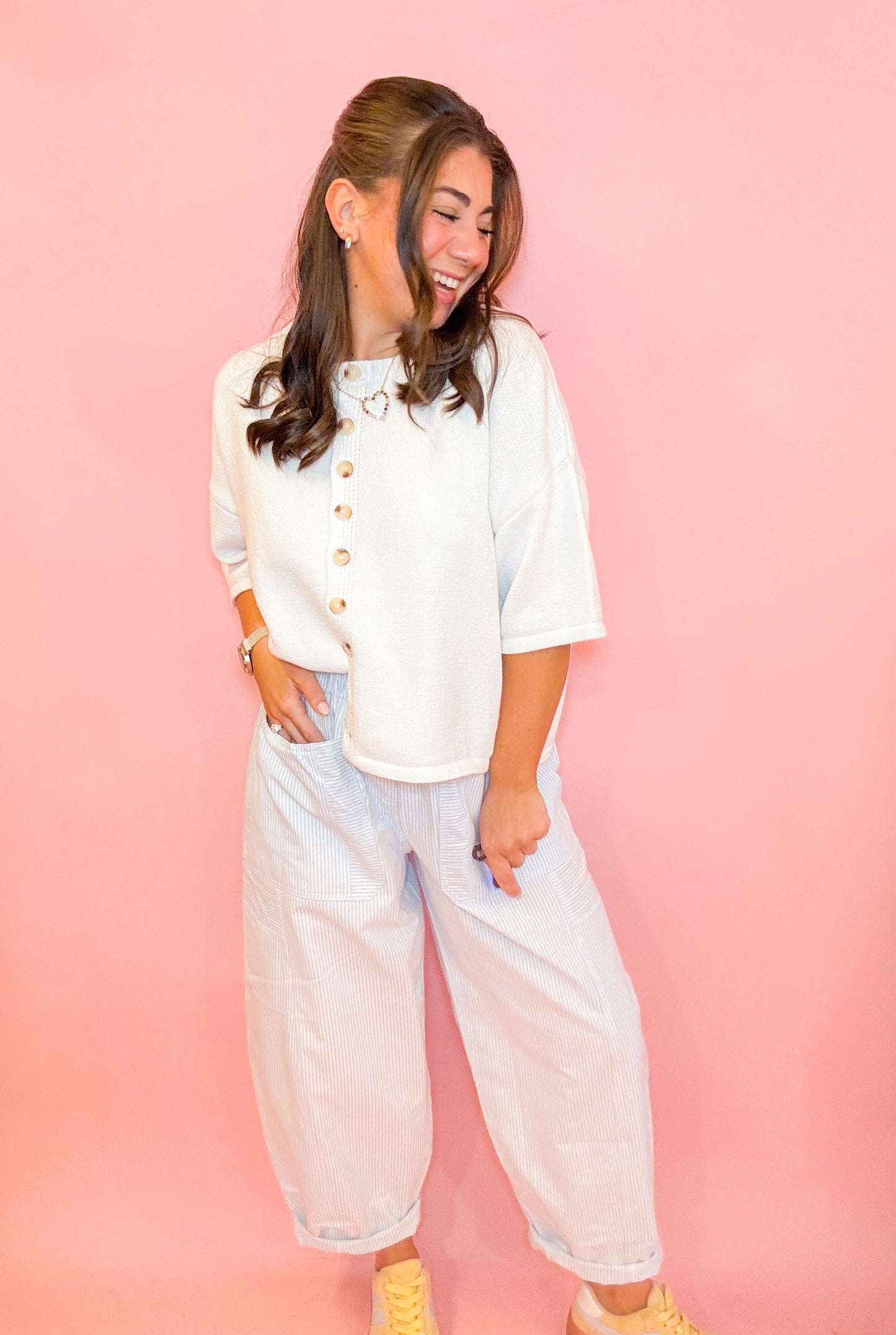 STRIPED OXFORD WIDE POCKET BARREL PANTS