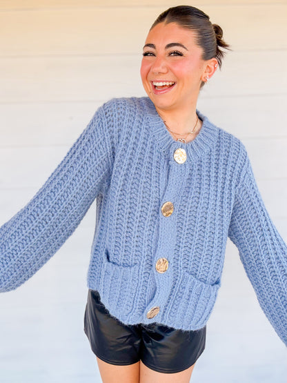 CHUNKY LONG SLEEVE SWEATER