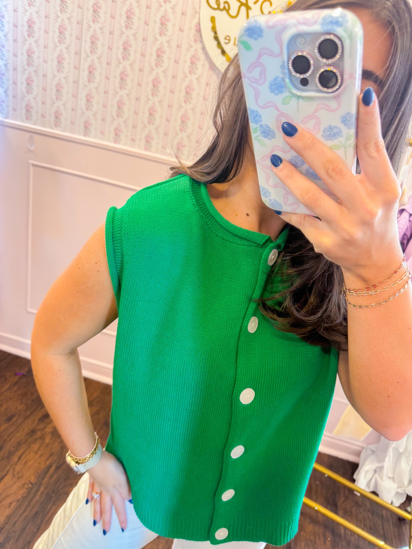 ROLLED HEM BUTTON UP VEST