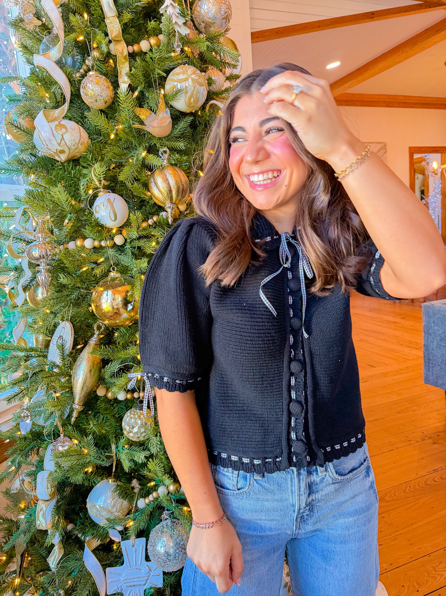 CROCHET SCALLOP EDGE KNIT TOP