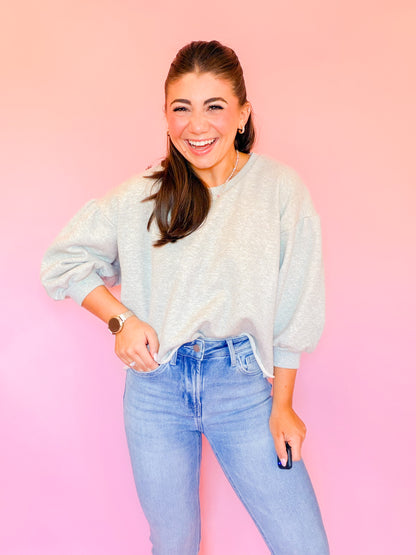 RAW EDGE 3/4 SLEEVE SWEATSHIRT