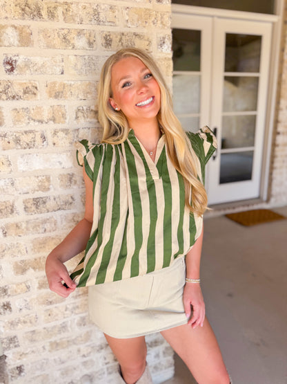V-NECK FLUTTER SLEEVE TOP
