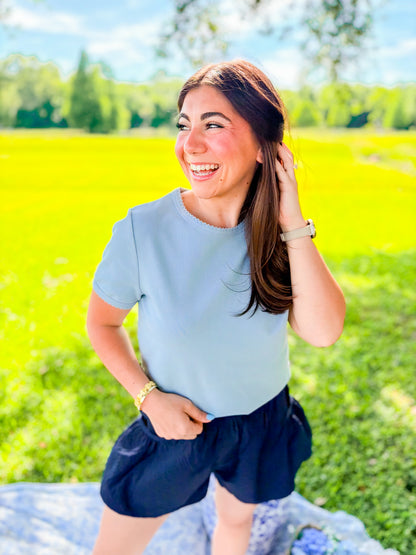 SCALLOP EDGE BASIC TEE - DUSTY BLUE