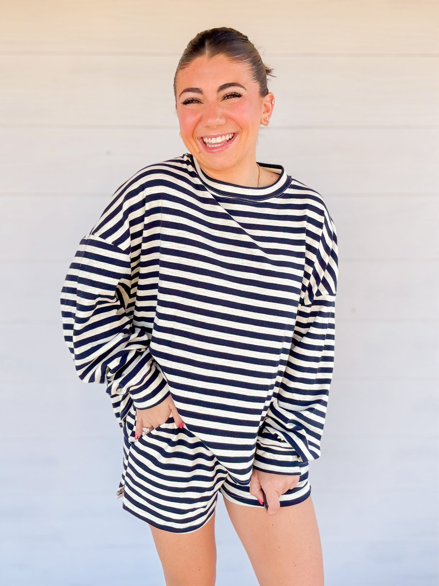 STRIPED RELAXED FIT SWEATSHIRT & SHORTS SET - NAVY