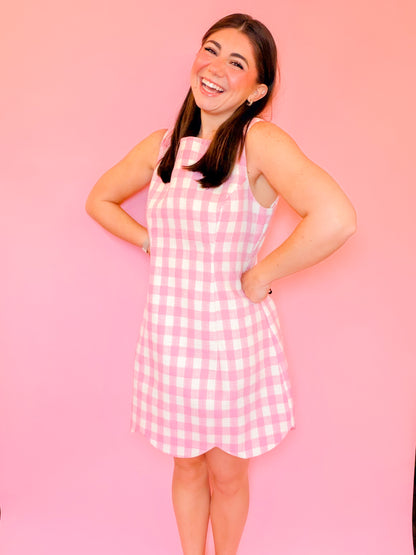 TEXTURED GINGHAM SCALLOP HEM DRESS