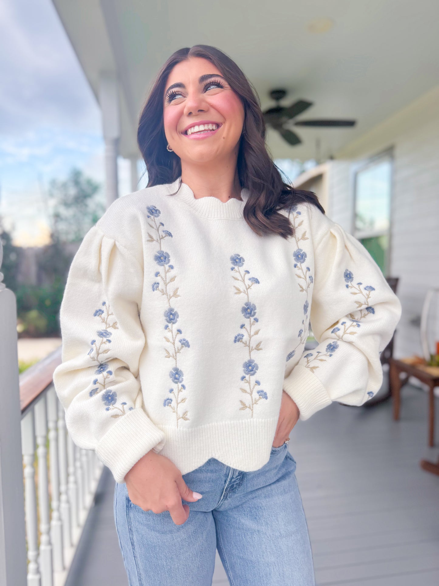 EMBROIDERED FLORAL SCALLOP SWEATER