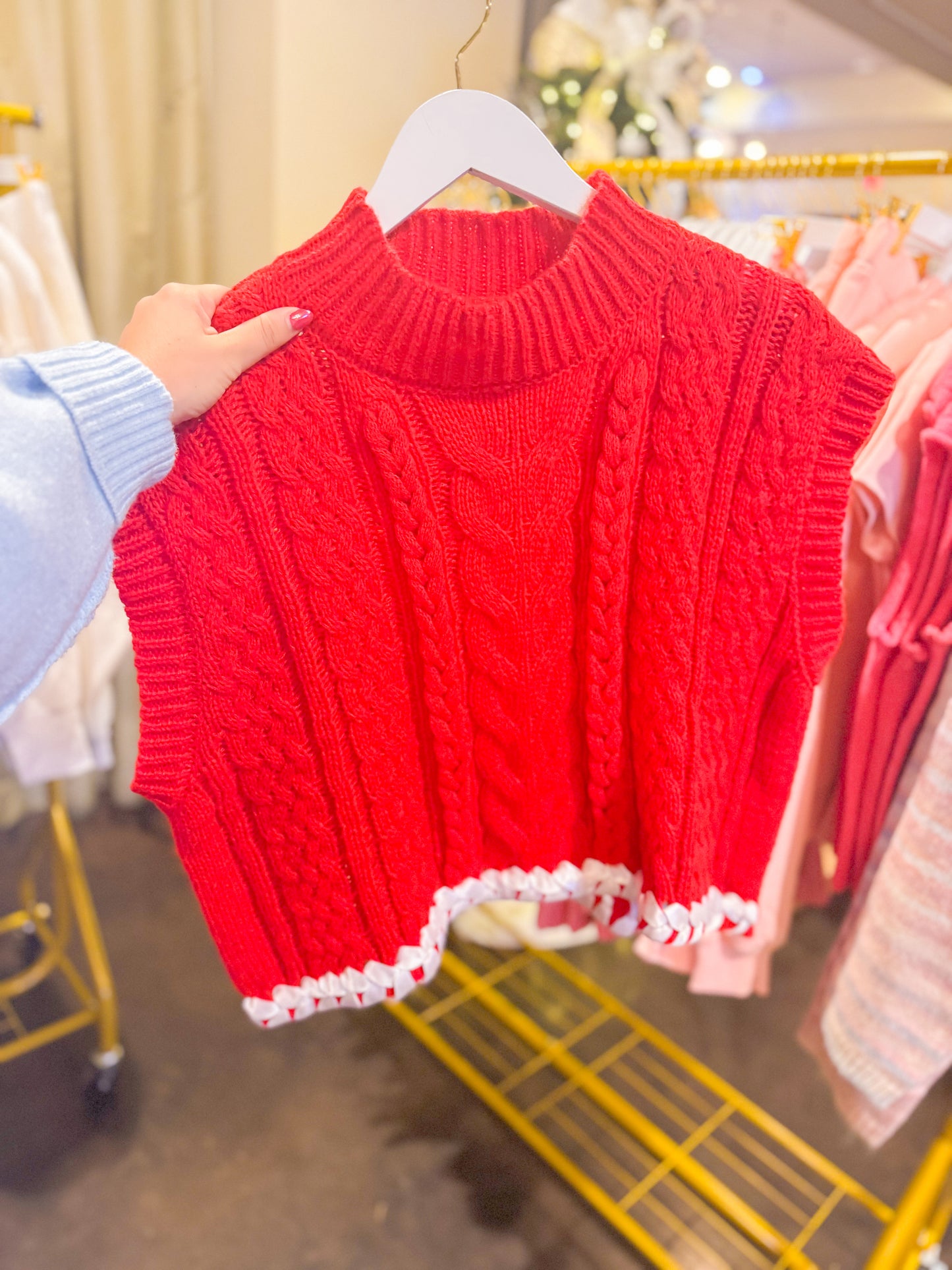 CABLE KNIT CONTRAST SWEATER - RED