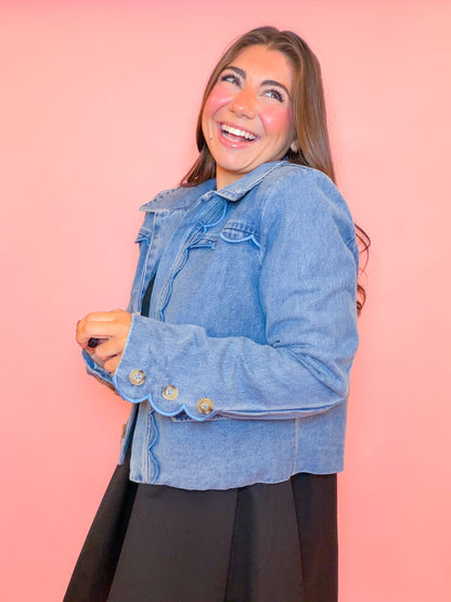 SHOULDER PADDED SCALLOP DENIM JACKET