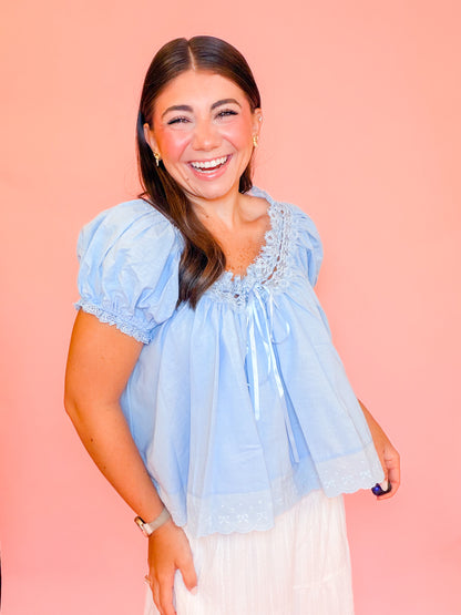 LACE TRIM SHORT SLEEVE TOP - BLUE