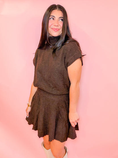 TURTLENECK TOP + PLEATED SKIRT SET - DARK BROWN