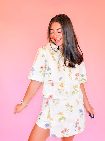 FLORAL DENIM SKORT