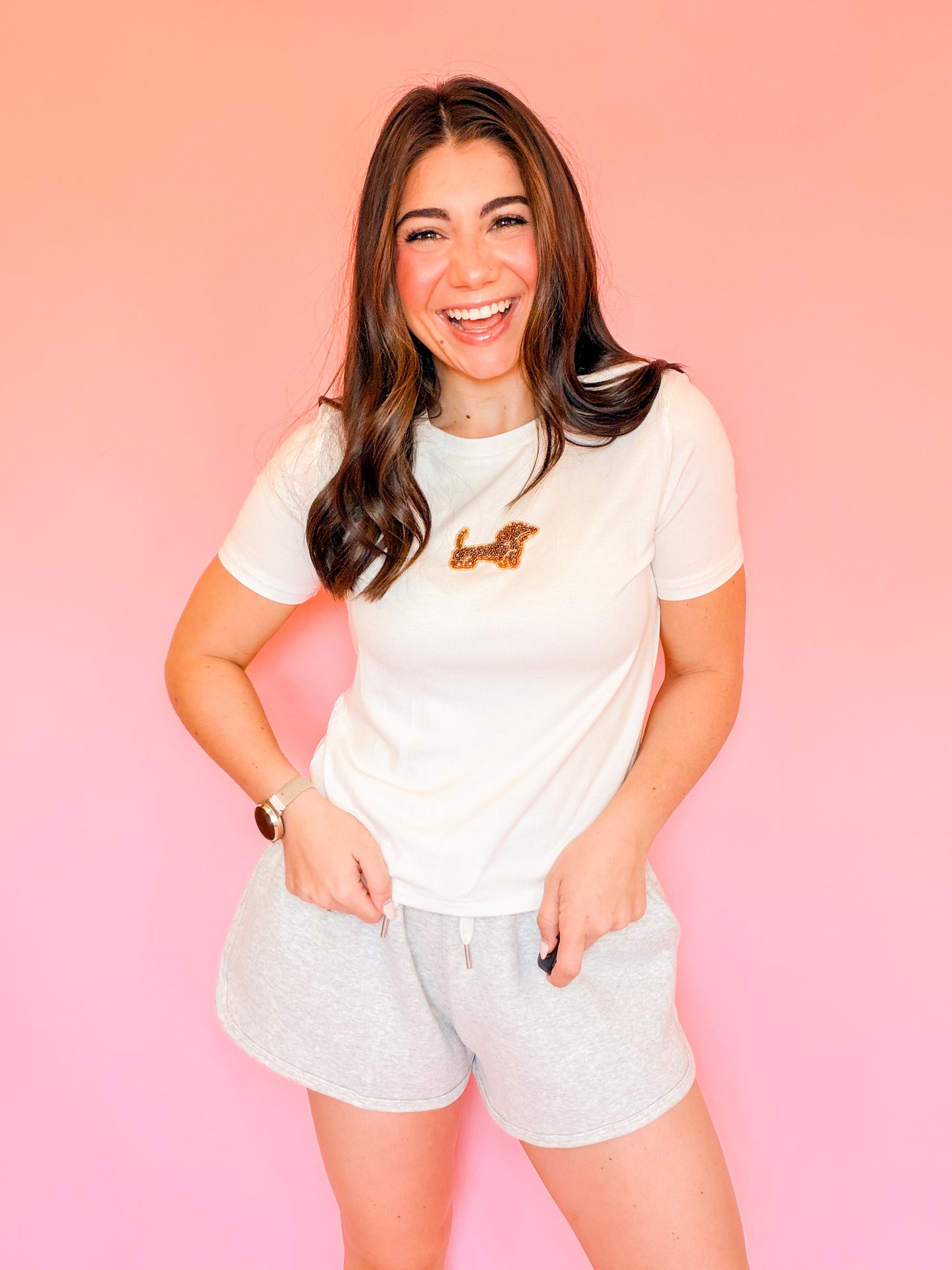 CREW NECK SHORT SLEEVE DOG BEADS TEE