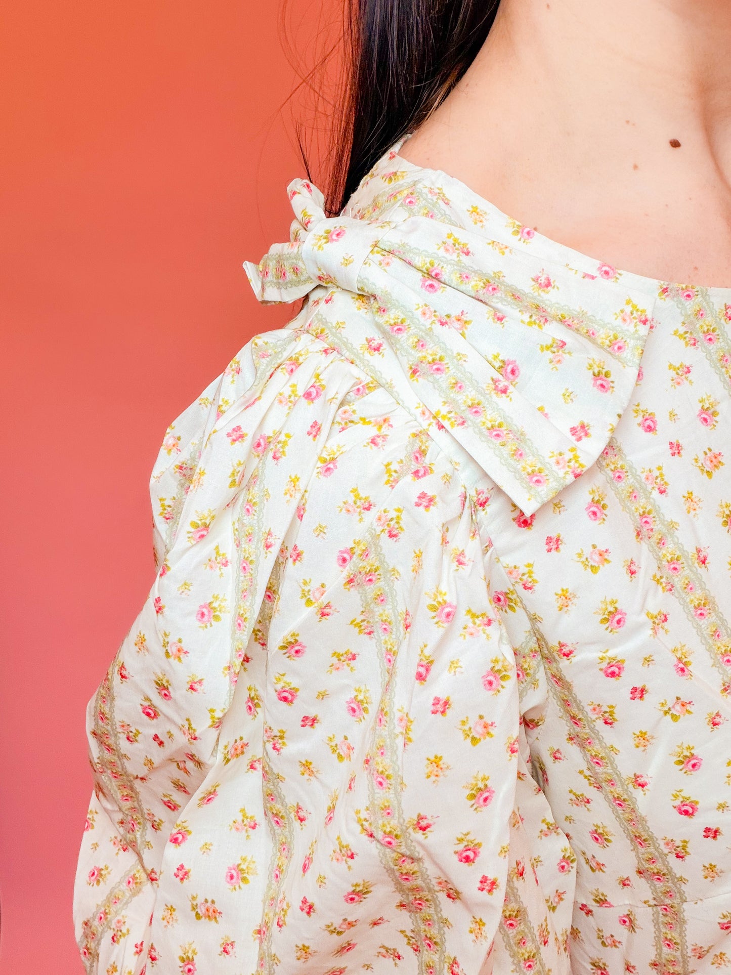 BOW DETAILED FLORAL PRINTED MINI DRESS