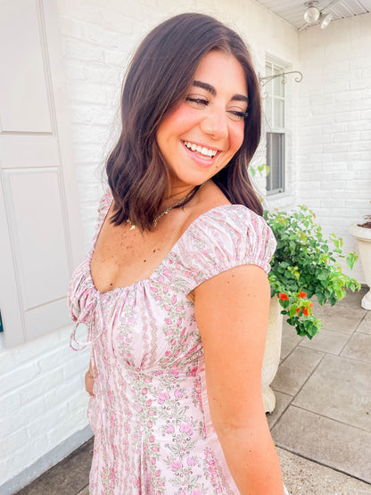 FLORAL FIT & FLARE MINI DRESS
