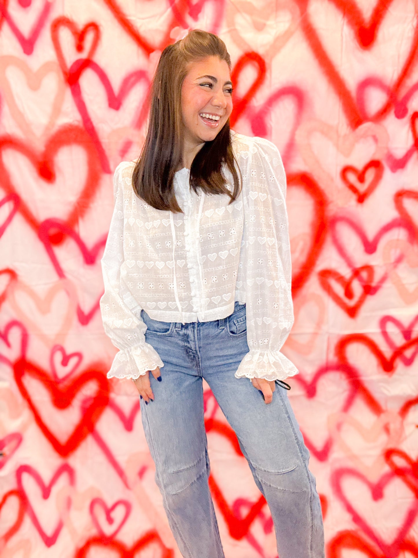 EYELET EMBROIDERY TOP WITH SCALLOP COLLAR